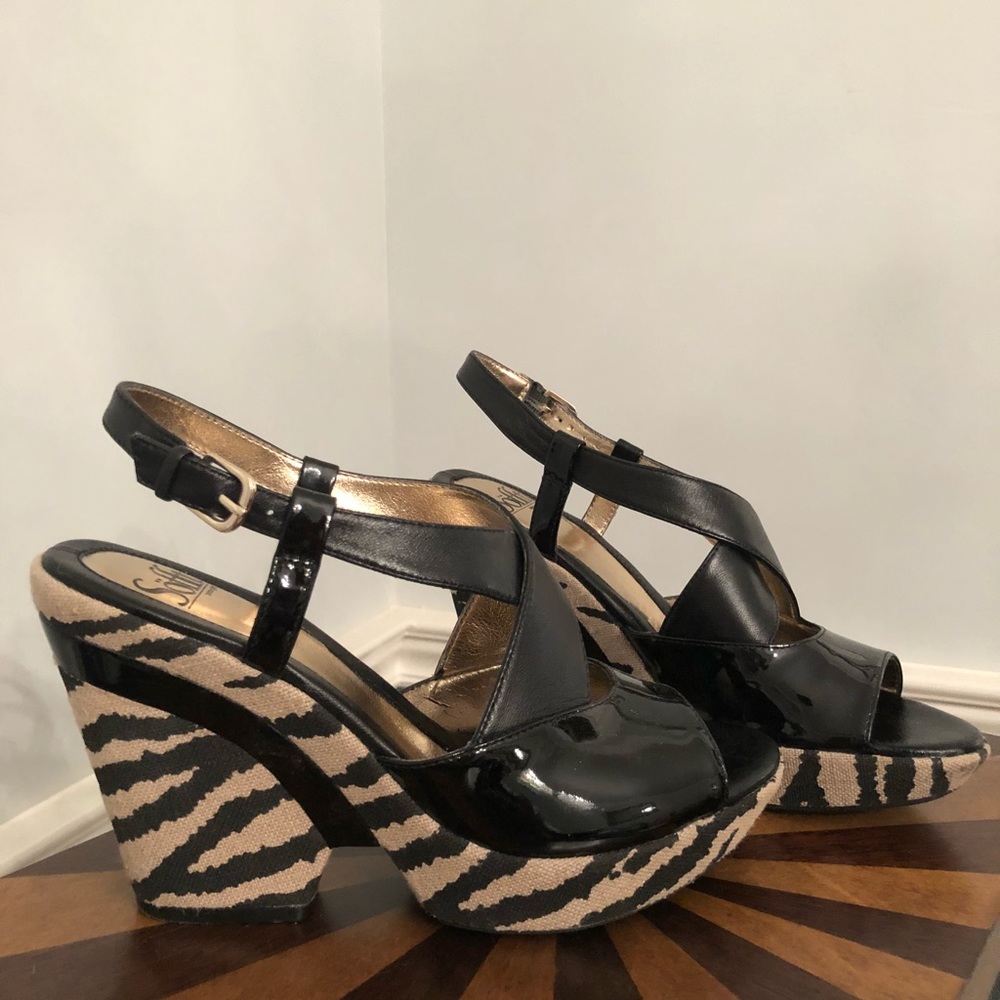 Sofft zebra print sandals